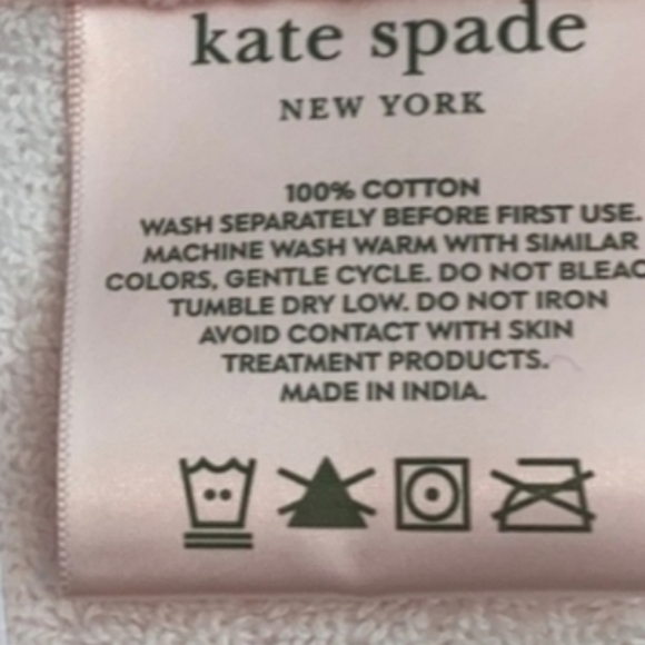 Kate Spade Luxuriously Oversized Beach Towel - Picture 4 of 8